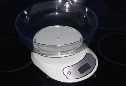Digitální kuchyňská váha s nádobou Electronic Kitchen Scale