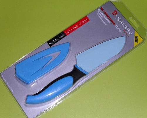 Santoku ocelový nůž s teflonovým povrchem - více barev na výběr VÝPRODEJ