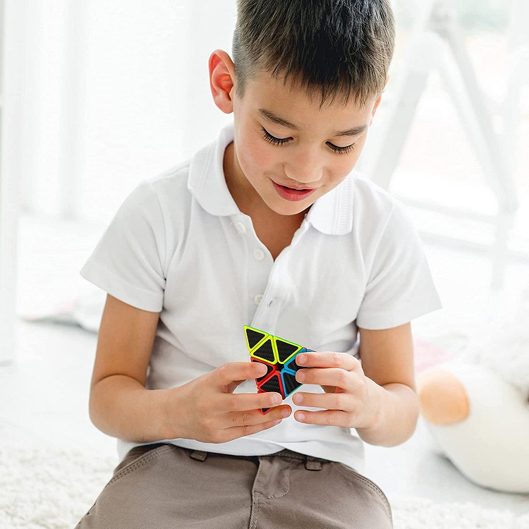Magic Cube Rubic - Hlavolam pyramida VÝPRODEJ