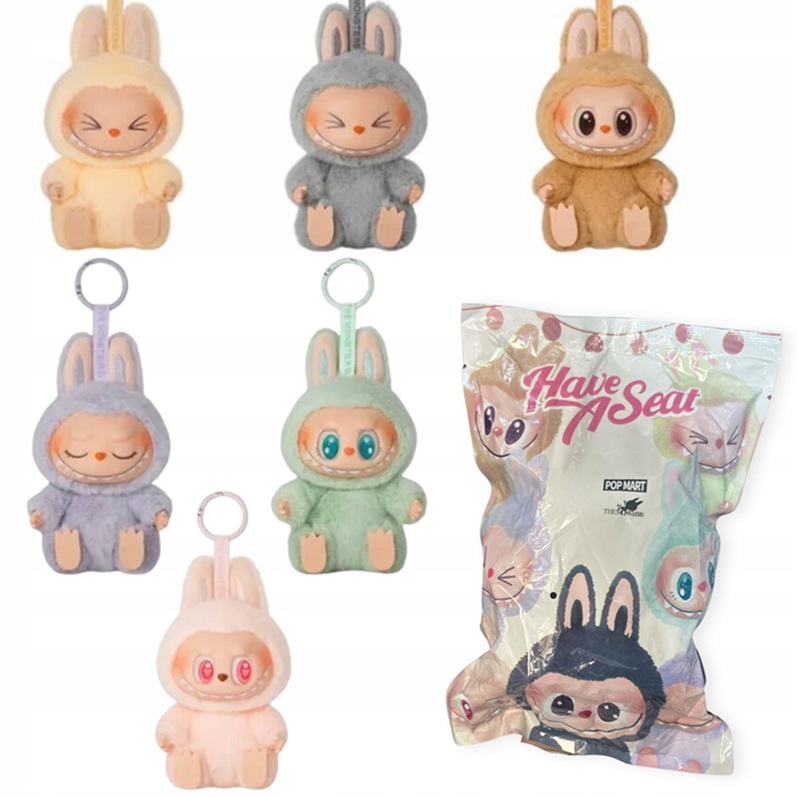 Plyšová hračka a přívěšek Labubu Mystery Box s překvapením - model sedící