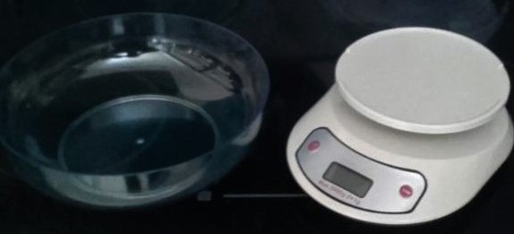 Digitální kuchyňská váha s nádobou Electronic Kitchen Scale