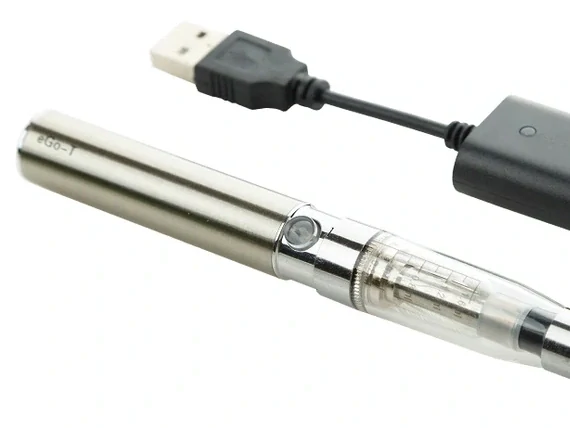 Elektronická cigareta eGo-CE4 Silver E-liquid - sada 2 kusy VÝPRODEJ