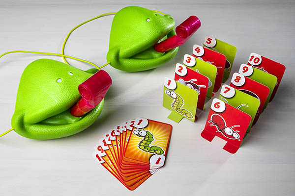 Společenská hra Tic Tac Tongue Chameleon